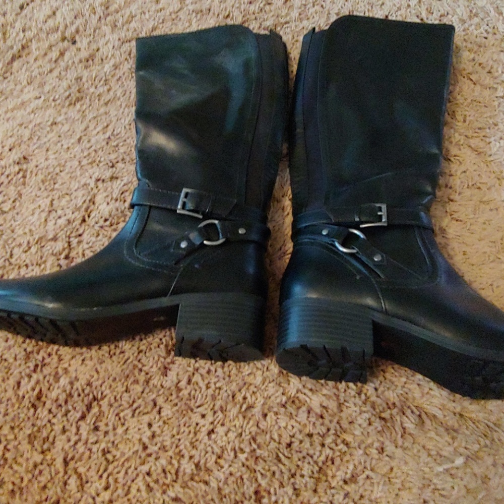 Black boots